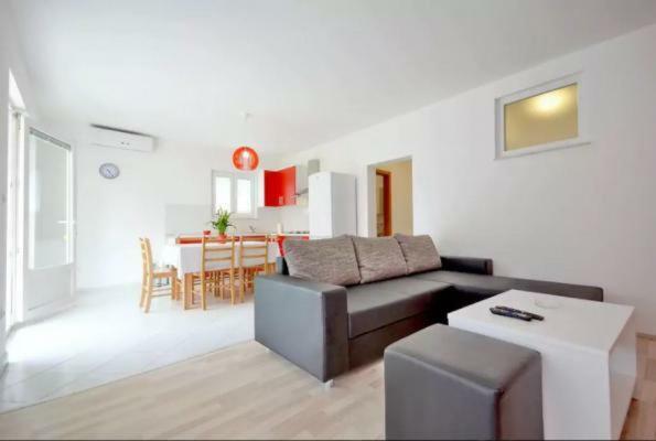 Apartment Simun Podgora Exterior photo
